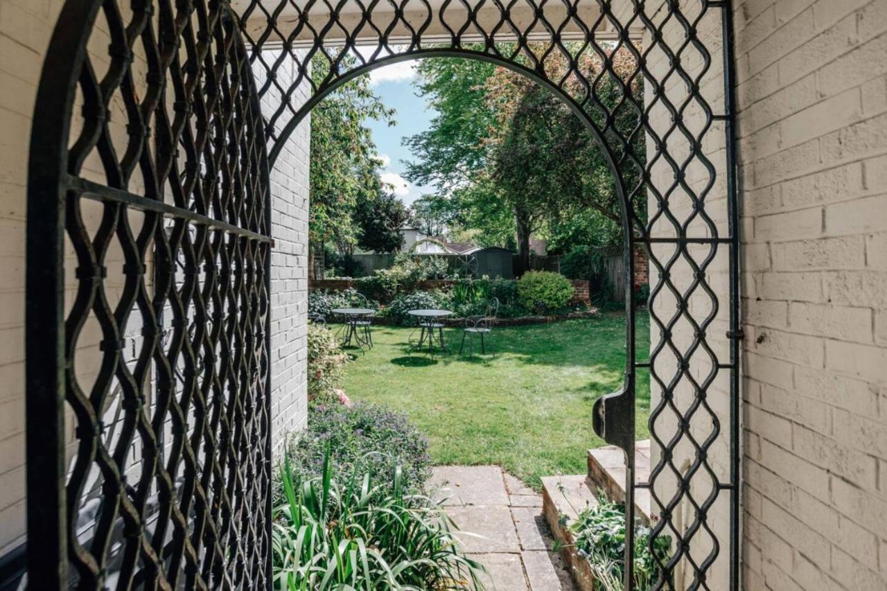 Сasa de vacaciones Montpellier House, Centrally Located, Large Garden *