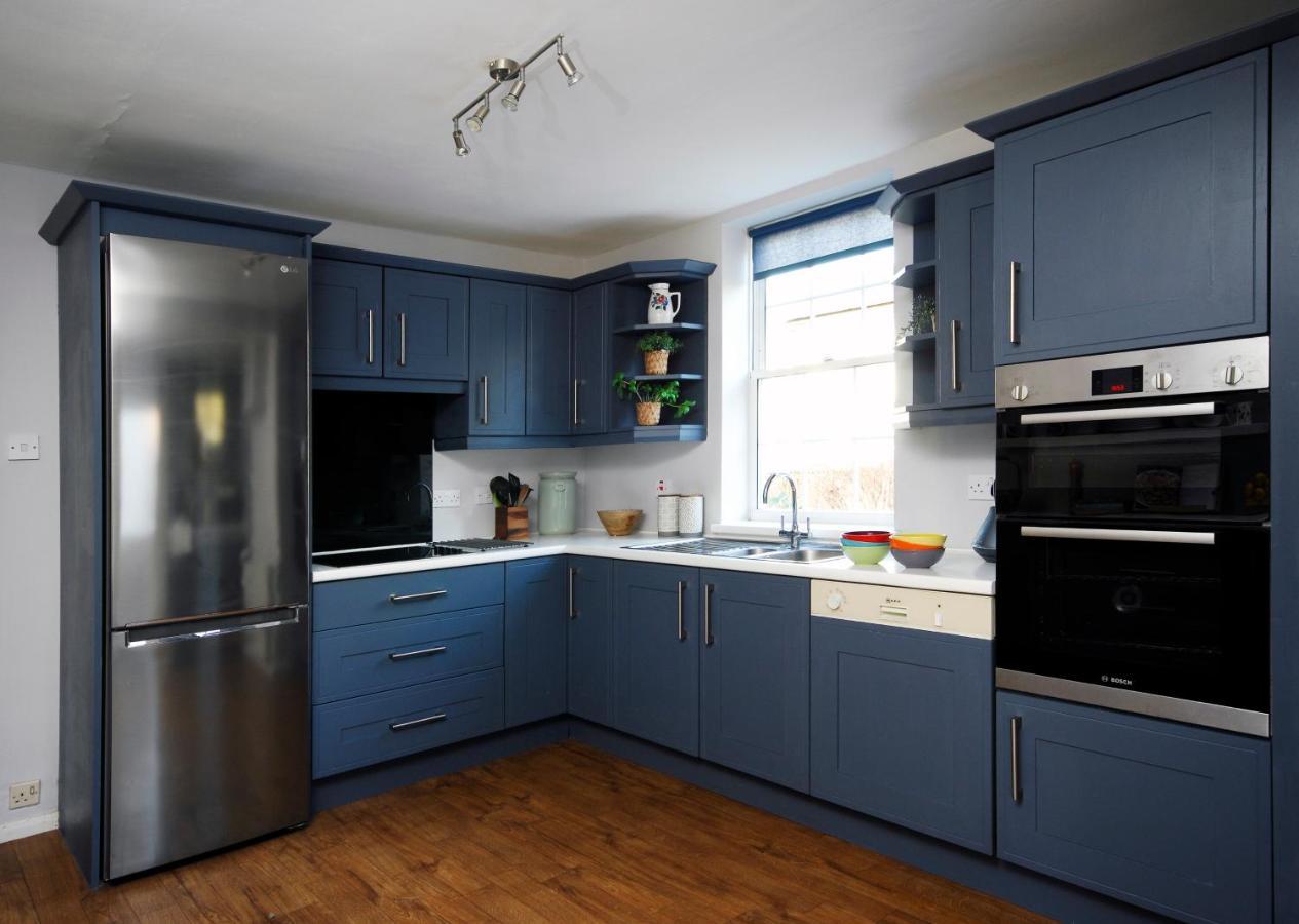 Montpellier House, Centrally Located, Large Garden Henley-on-Thames
